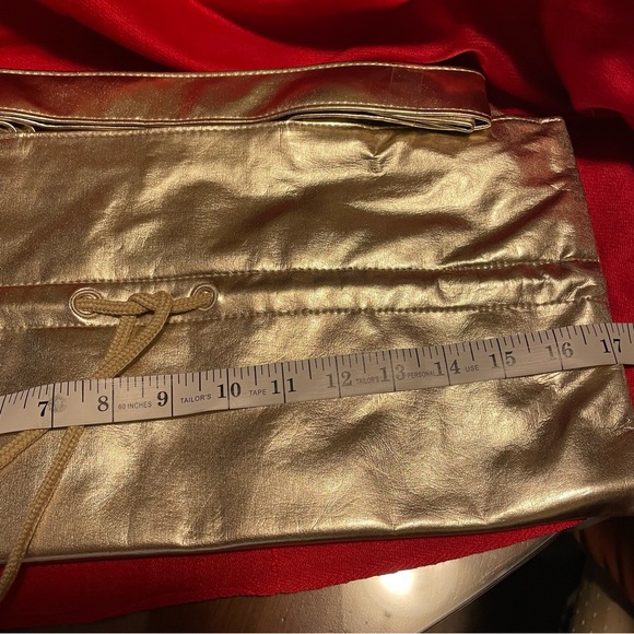 NWOT Donna Karan Metallic Gold Tote. Shoulder Strap, Drawstring. Roomy. - Picture 6 of 6